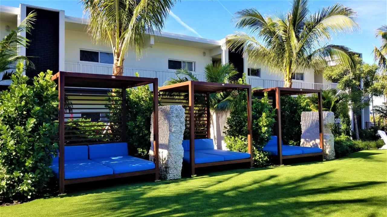 Bali Hai Beachfront Resort&Spa Holmes Beach Exterior foto