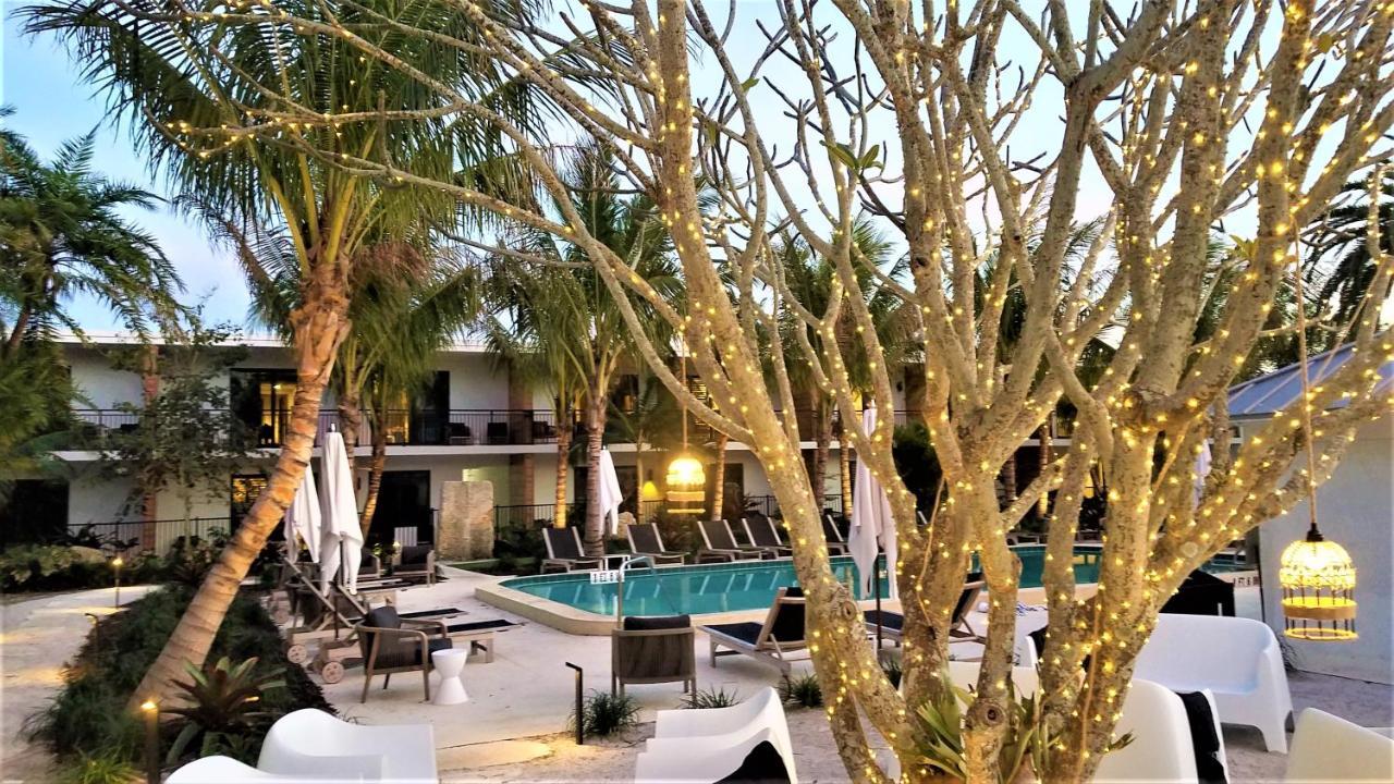 Bali Hai Beachfront Resort&Spa Holmes Beach Exterior foto