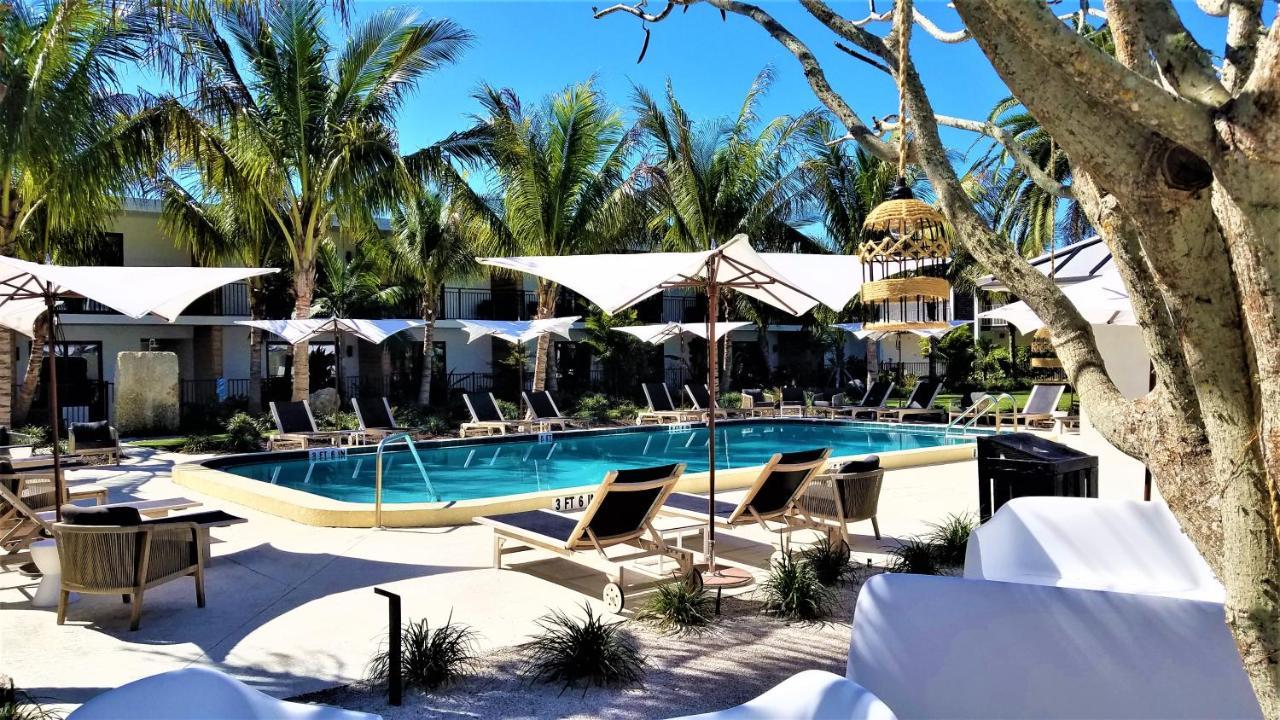 Bali Hai Beachfront Resort&Spa Holmes Beach Exterior foto